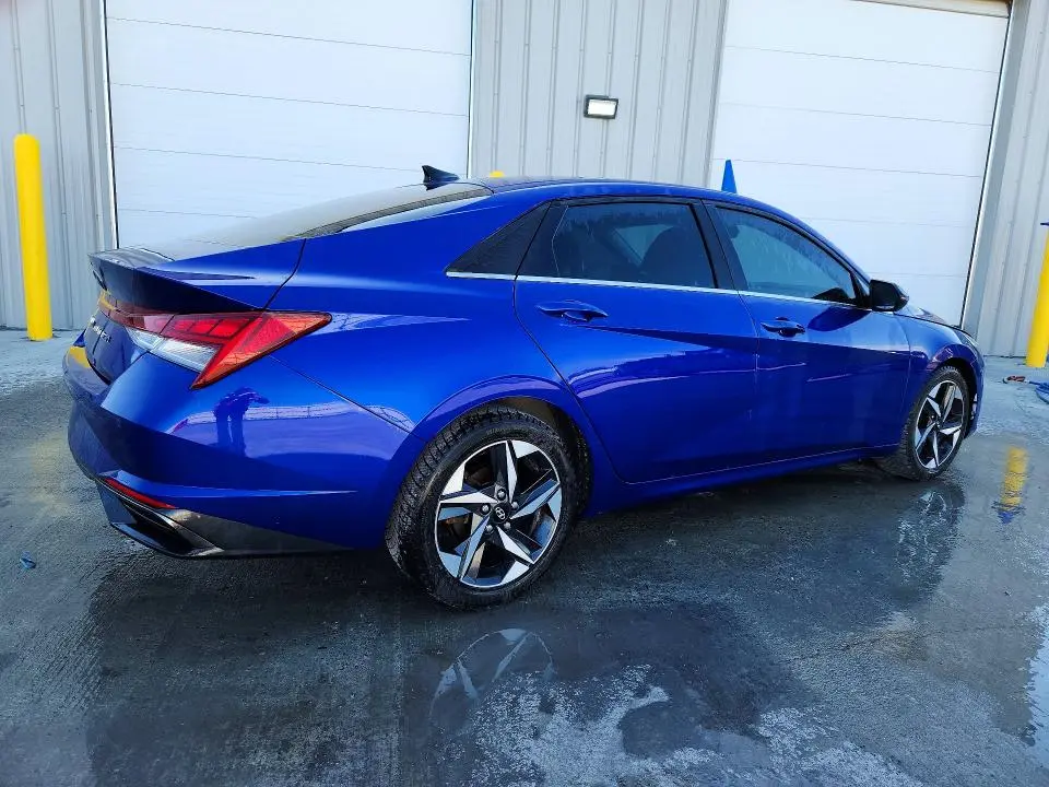 2022 HYUNDAI ELANTRA SEL  