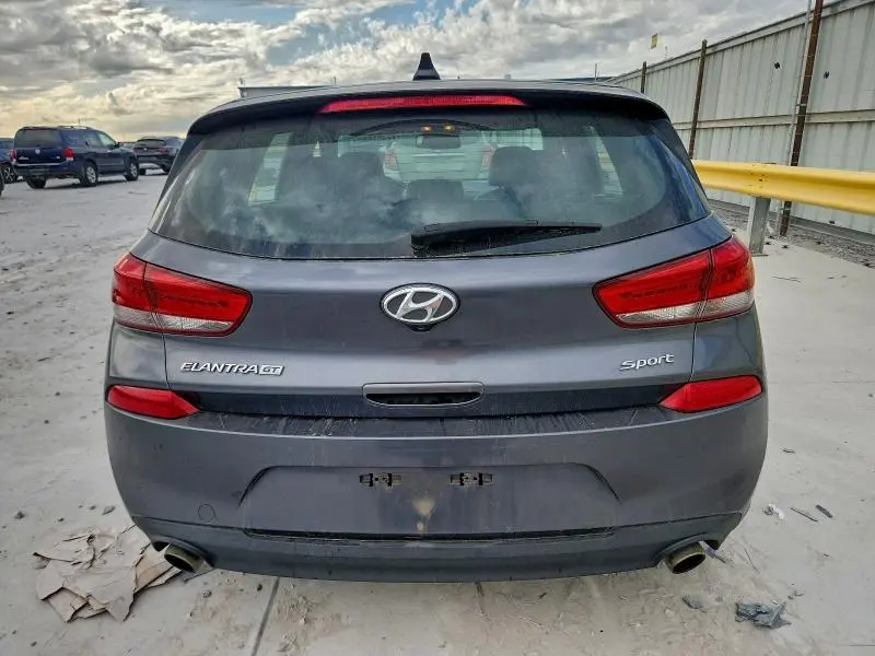 2018 HYUNDAI ELANTRA GT SPORT  