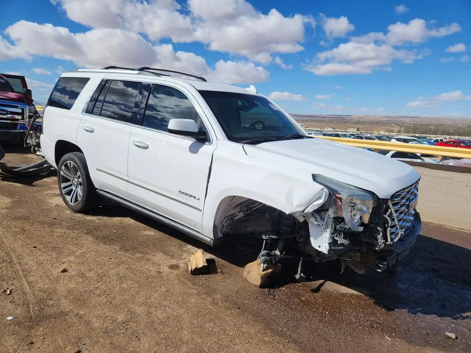 2019 GMC YUKON DENALI  