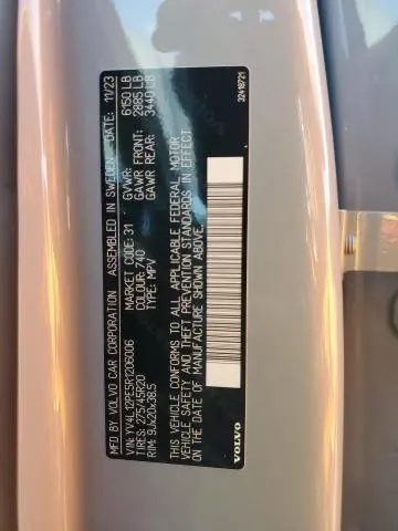 2024 VOLVO XC90 PLUS  