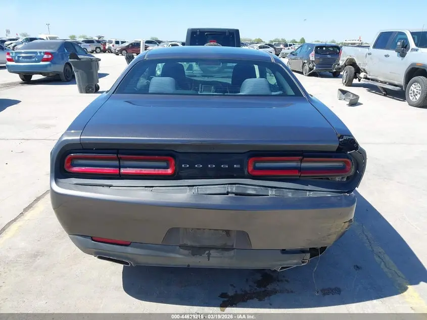 2016 DODGE CHALLENGER SXT