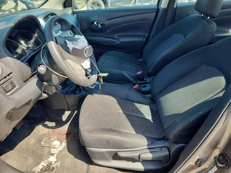 2019 NISSAN VERSA SV  