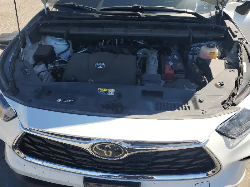 2022 TOYOTA HIGHLANDER   