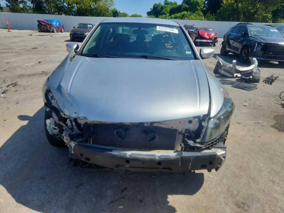 2011 HONDA ACCORD LX  