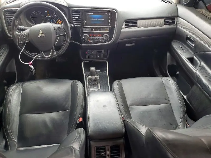 2019 MITSUBISHI OUTLANDER SE  