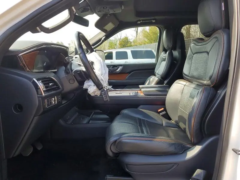 2022 LINCOLN NAVIGATOR L BLACK LABEL  