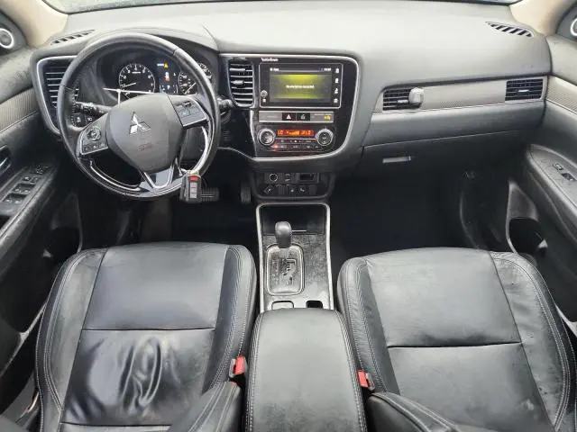 2019 MITSUBISHI OUTLANDER SE  