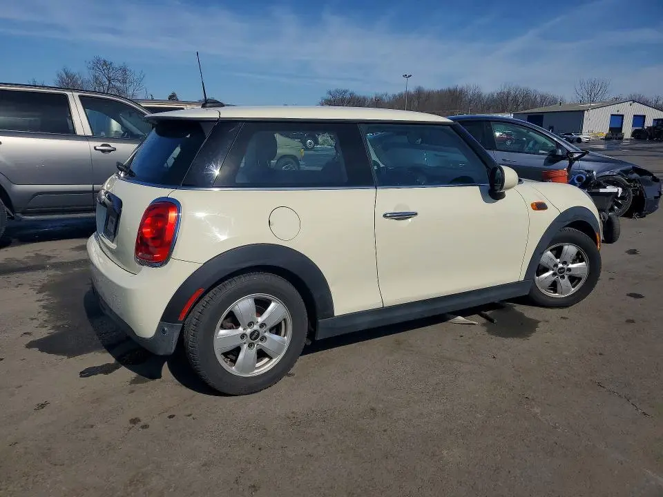 2019 MINI COOPER   