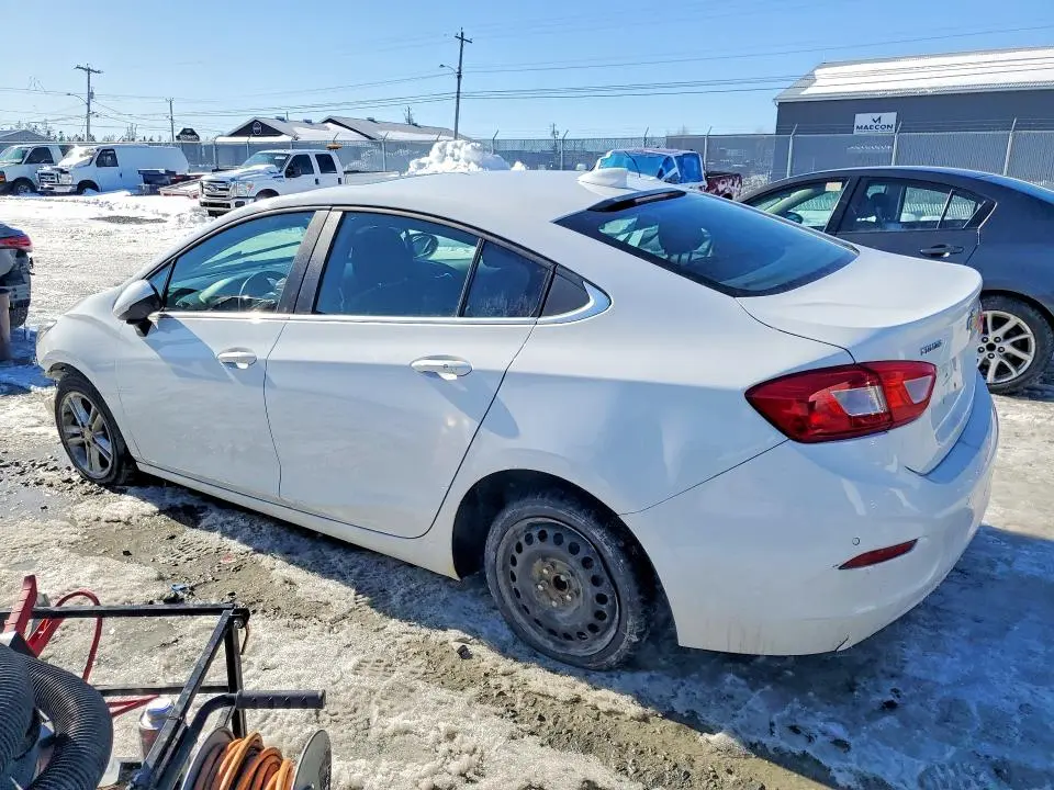 2017 CHEVROLET CRUZE LT  