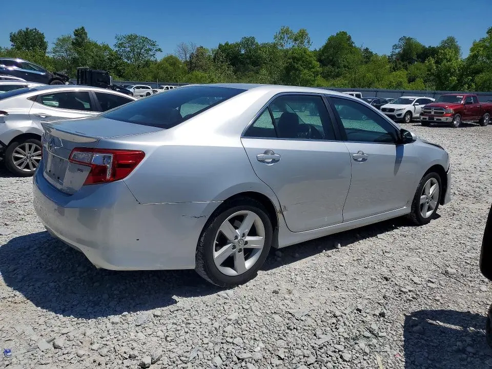 2013 TOYOTA CAMRY SE  