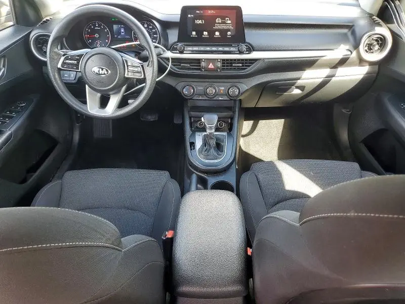 2021 KIA FORTE FE  