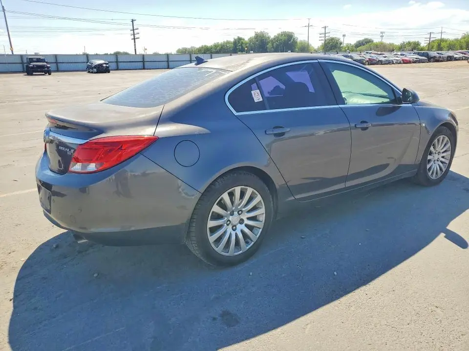 2011 BUICK REGAL CXL  