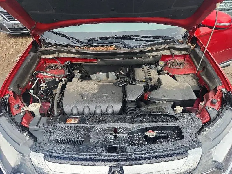 2016 MITSUBISHI OUTLANDER SE  