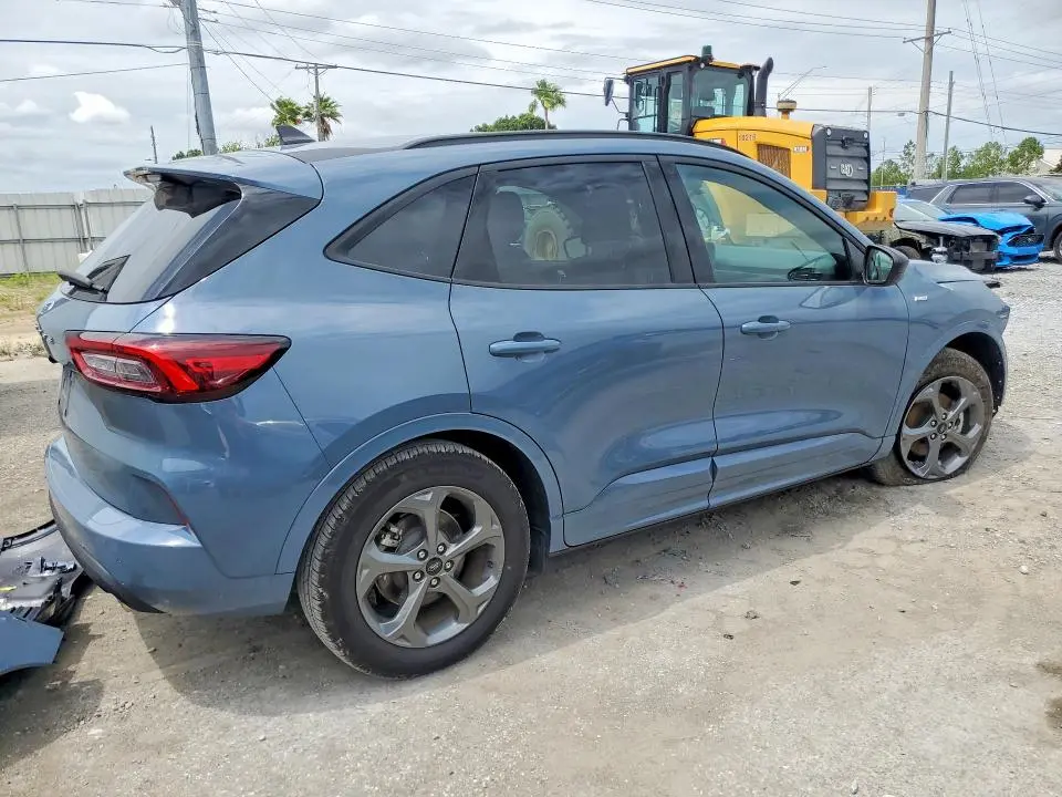2024 FORD ESCAPE ST LINE  