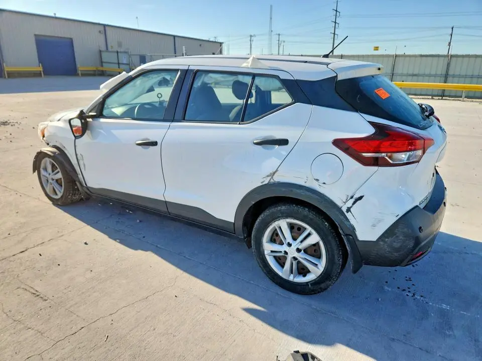 2020 NISSAN KICKS S  