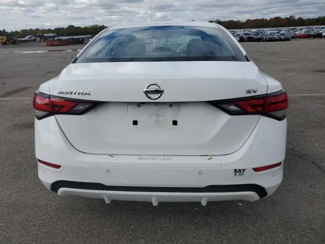 2022 NISSAN SENTRA SV  