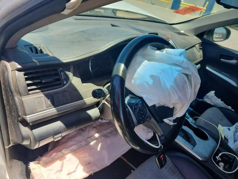 2012 TOYOTA CAMRY SE V6  