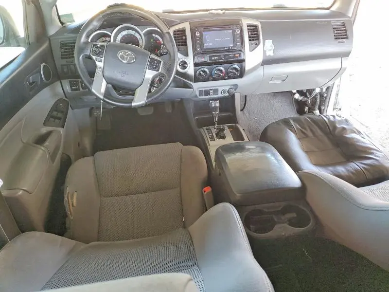 2014 TOYOTA TACOMA V6  