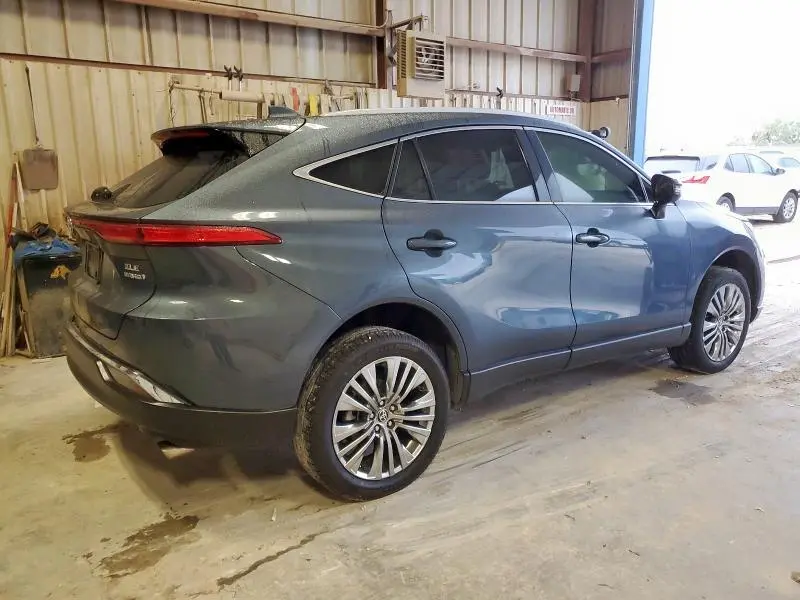 2022 TOYOTA VENZA LE  