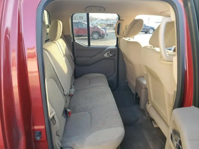 2010 NISSAN FRONTIER CREW CAB SE  
