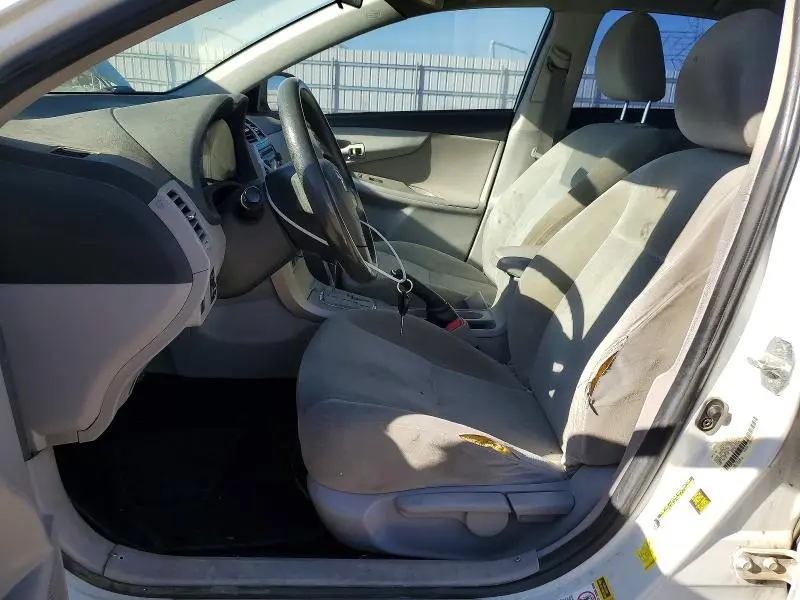 2012 TOYOTA COROLLA LE  