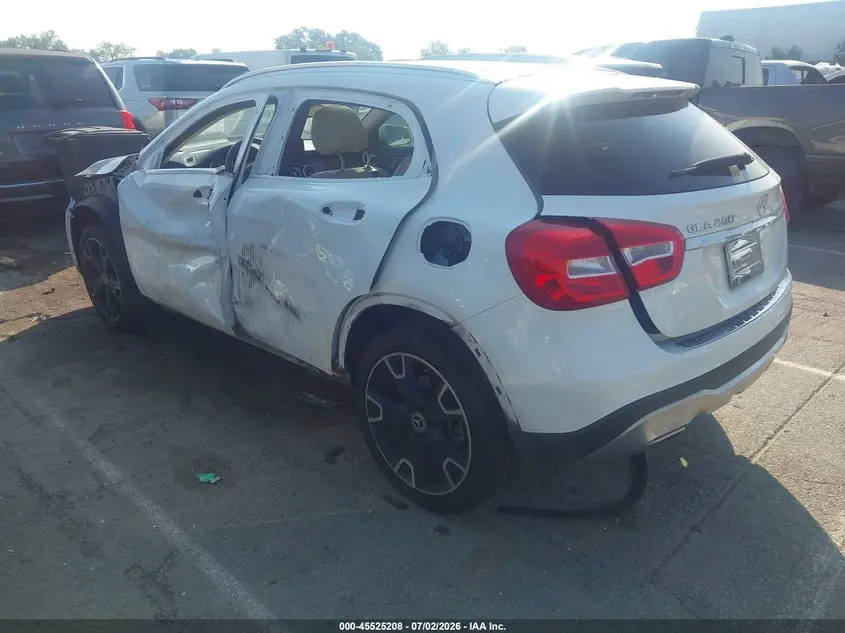 2019 MERCEDES-BENZ GLA 250  