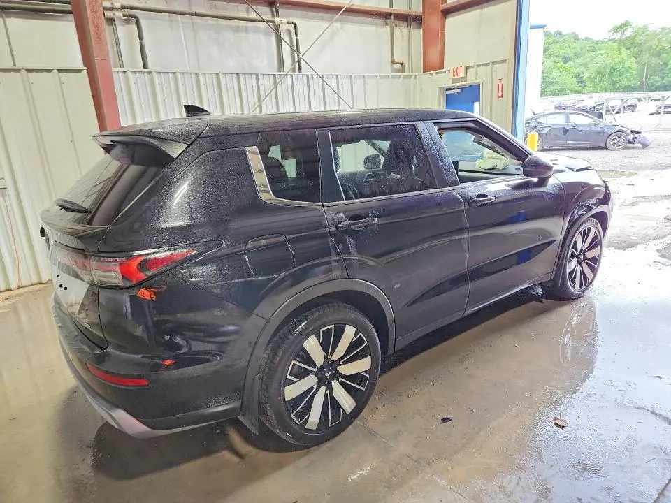 2025 MITSUBISHI OUTLANDER SE/DIAMOND TRAIL EDITION  
