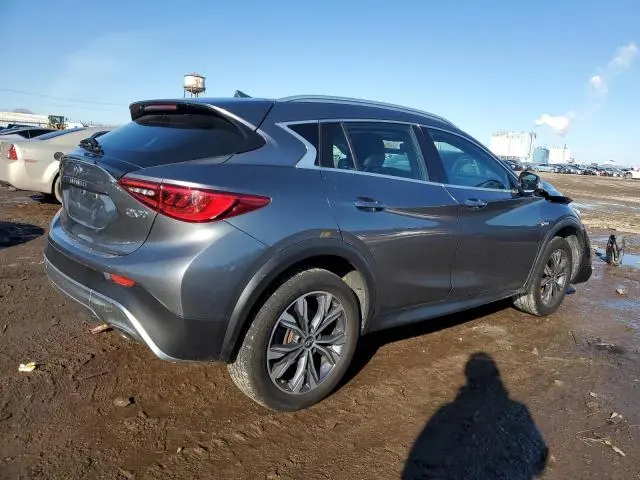 2017 INFINITI QX30 BASE  