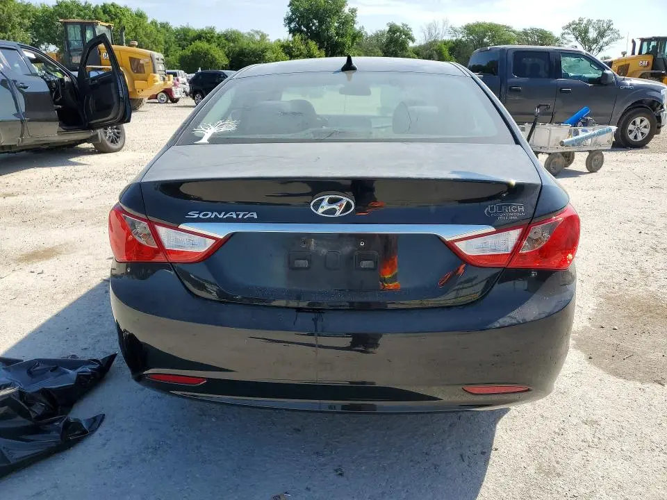 2011 HYUNDAI SONATA GLS  