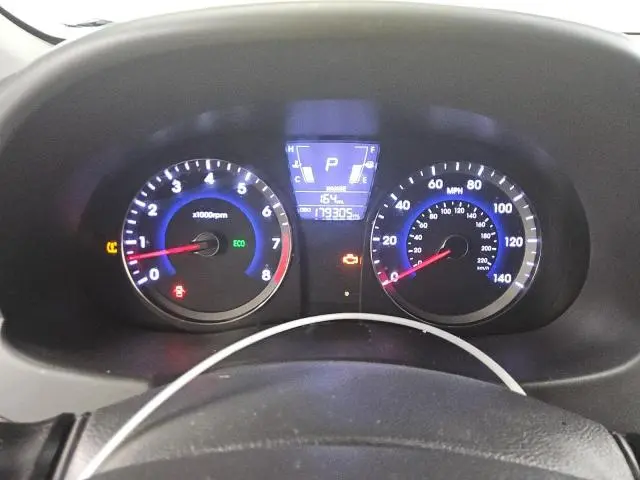 2012 HYUNDAI ACCENT GLS  