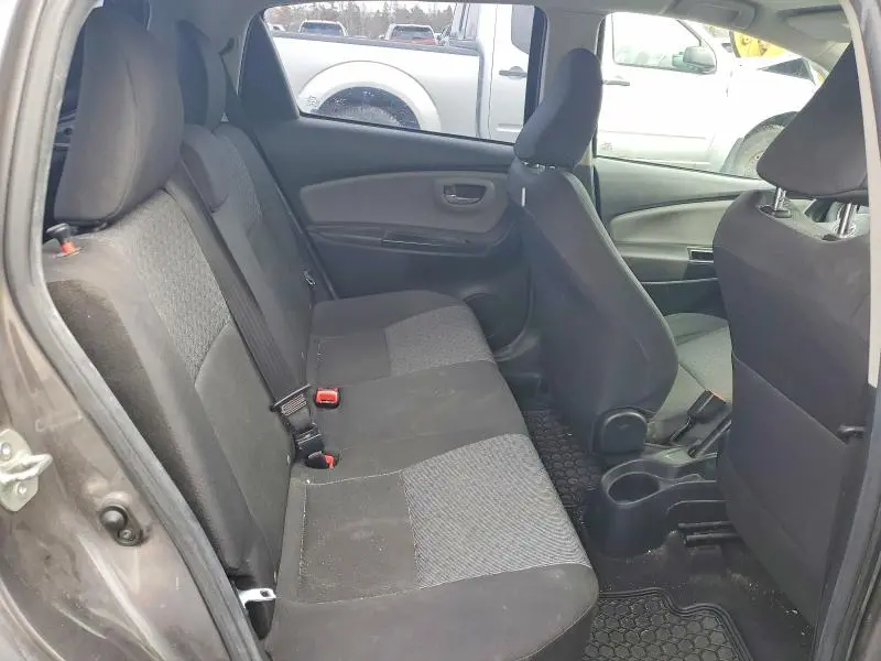 2015 TOYOTA YARIS 5-DOOR L  