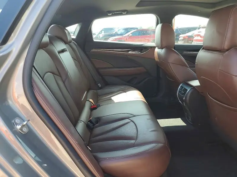 2019 BUICK LACROSSE AVENIR  