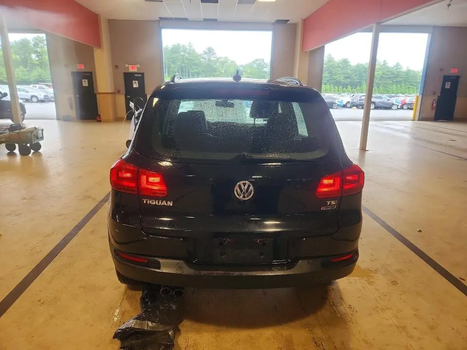 2017 VOLKSWAGEN TIGUAN S  