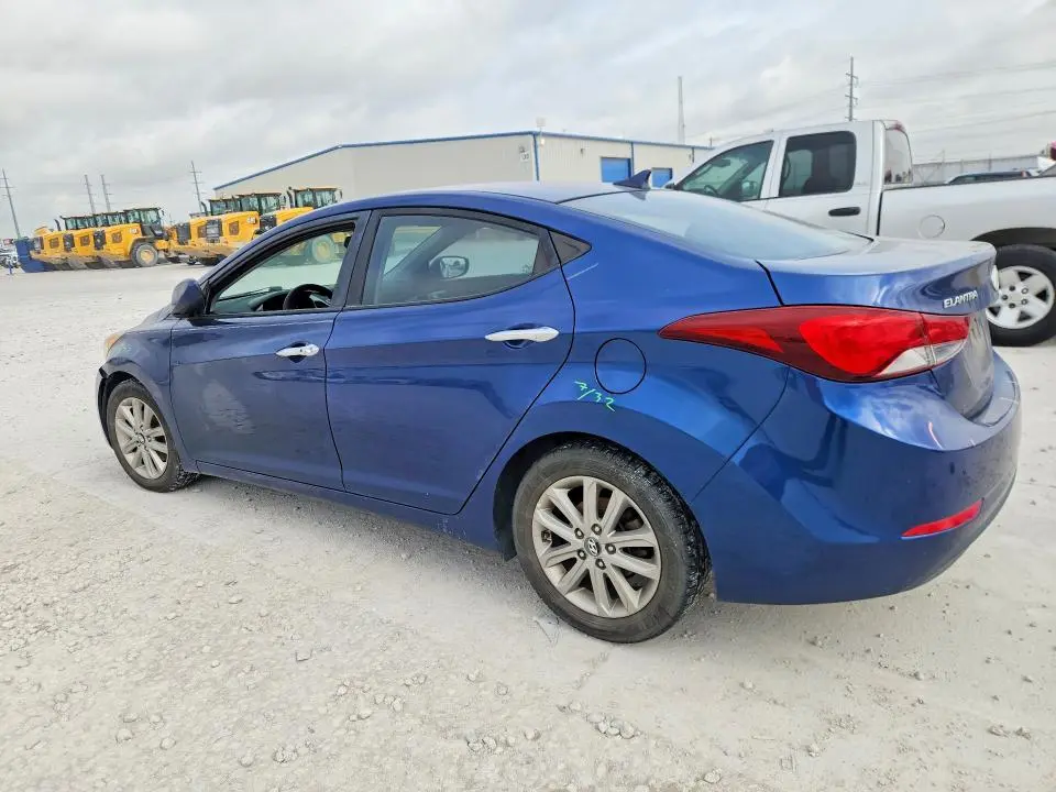 2016 HYUNDAI ELANTRA SE  