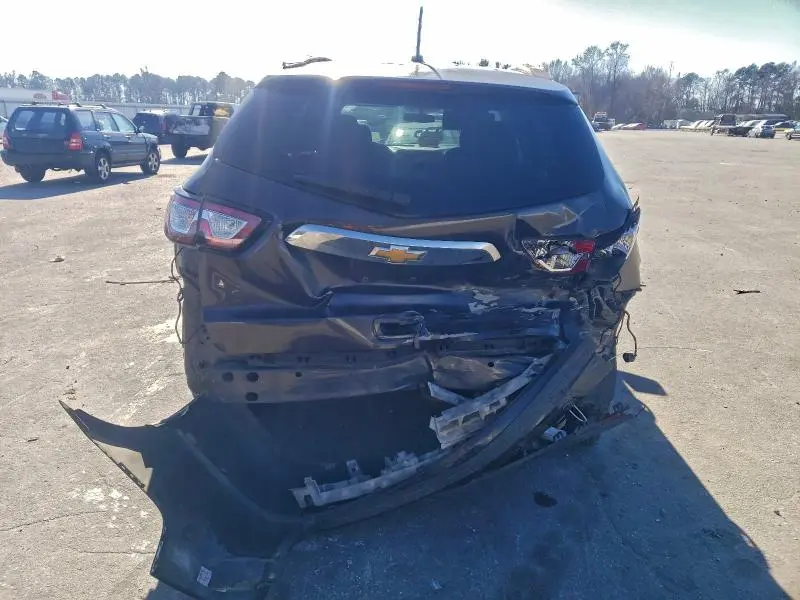 2013 CHEVROLET TRAVERSE LS  