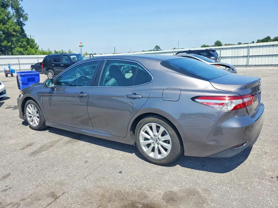 2018 TOYOTA CAMRY LE  