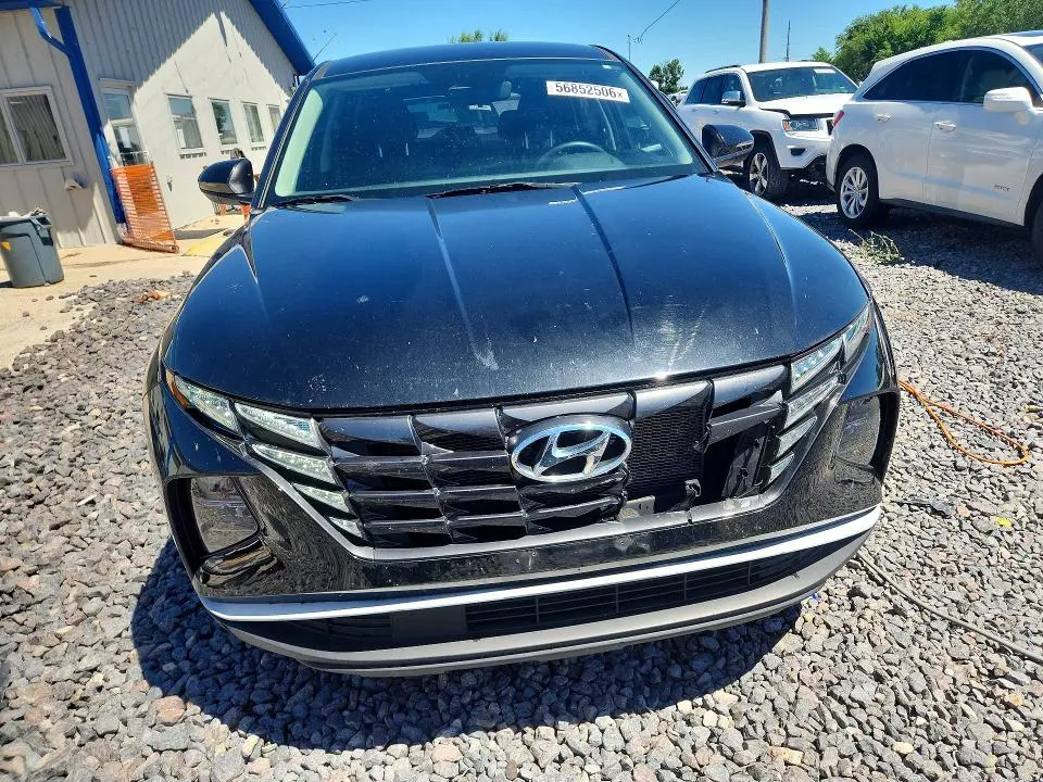 2022 HYUNDAI TUCSON SE  
