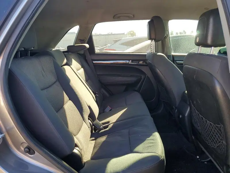2012 KIA SORENTO LX  