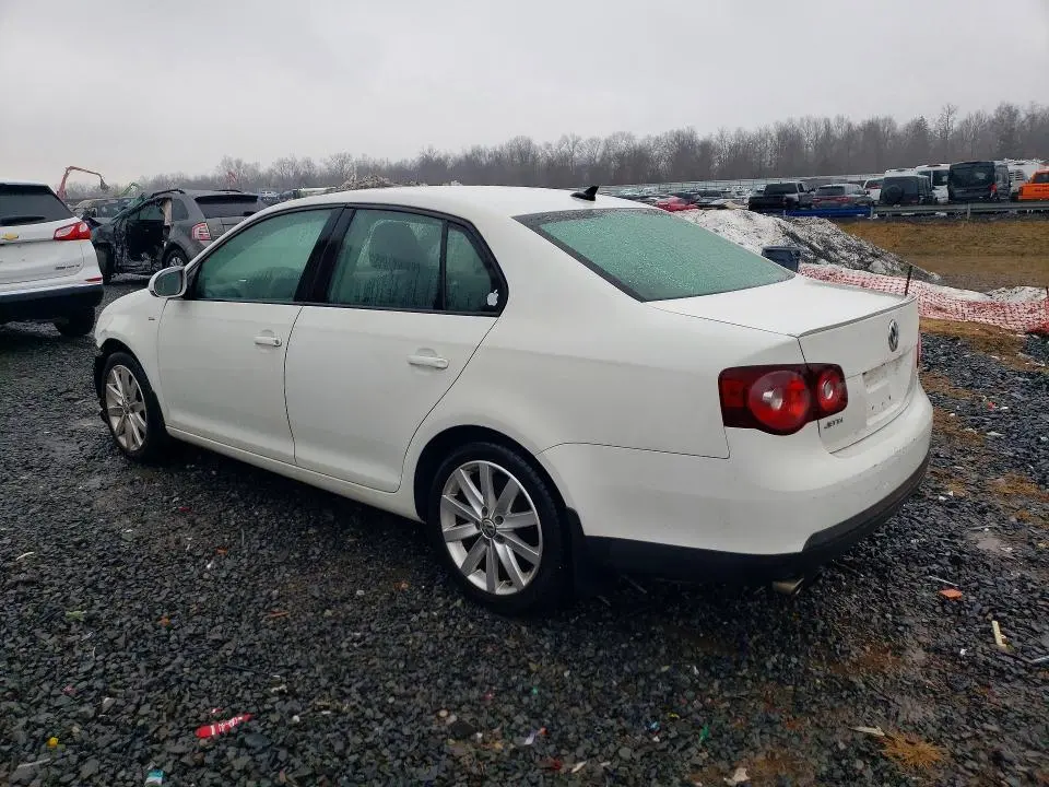 2010 VOLKSWAGEN JETTA WOLFSBURG  