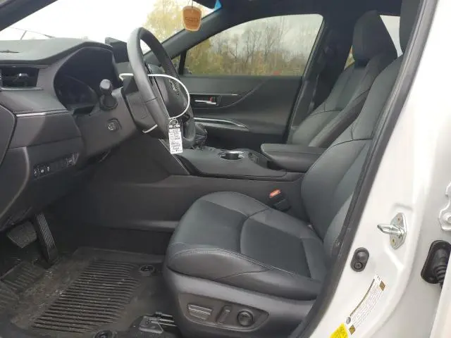 2024 TOYOTA VENZA LE  