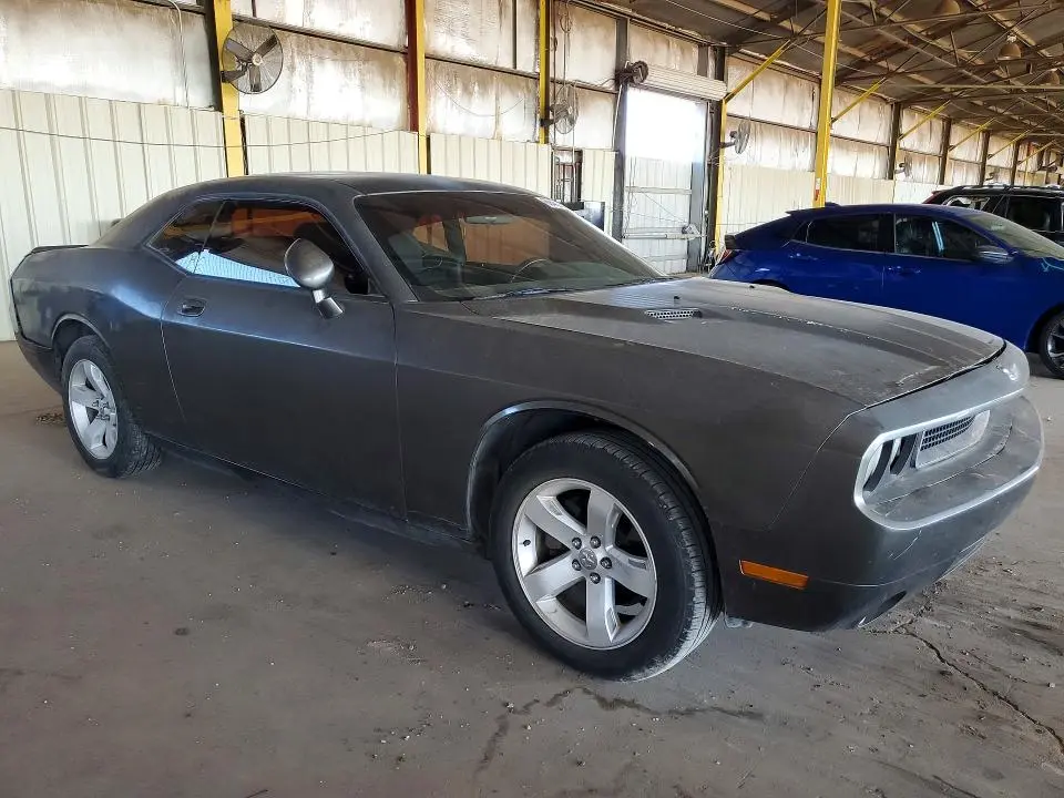 2010 DODGE CHALLENGER SE  