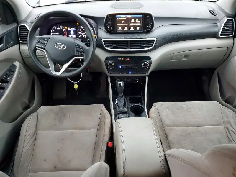 2021 HYUNDAI TUCSON SE  