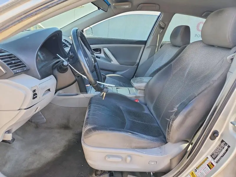 2010 TOYOTA CAMRY SE V6  
