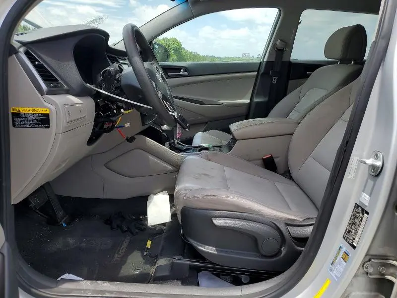 2016 HYUNDAI TUCSON SE  