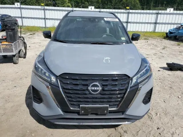 2024 NISSAN KICKS SR  
