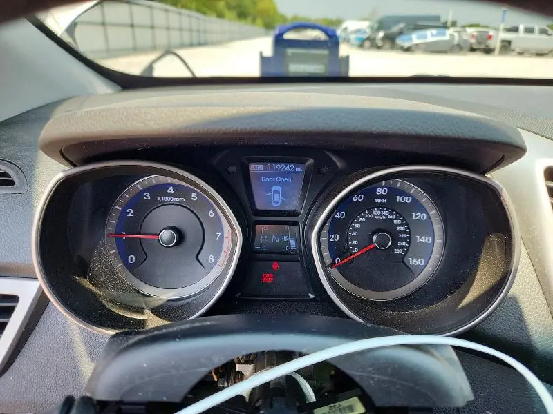 2014 HYUNDAI ELANTRA GT BASE  