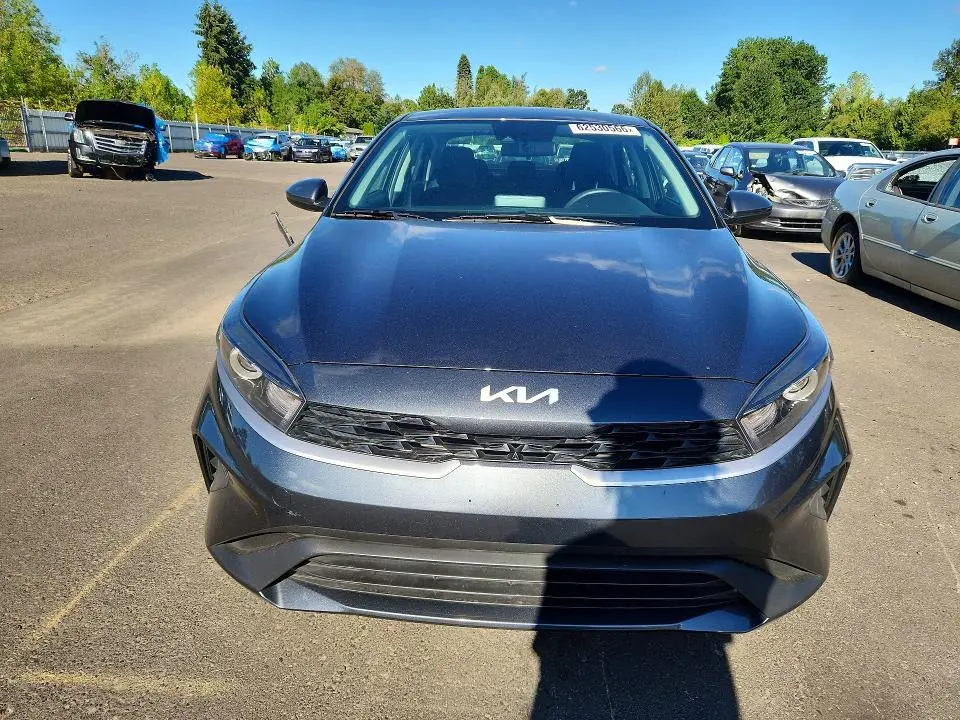 2024 KIA FORTE LX  