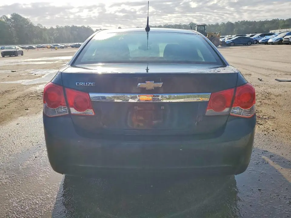 2012 CHEVROLET CRUZE LS  