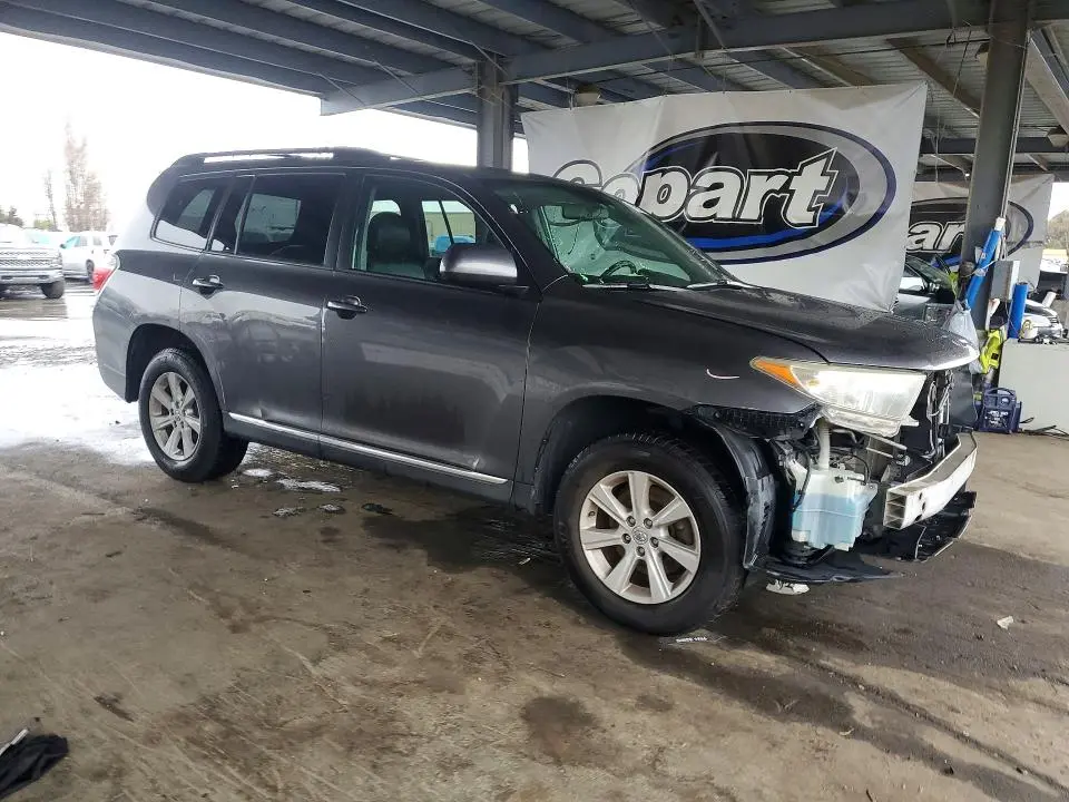 2013 TOYOTA HIGHLANDER BASE  