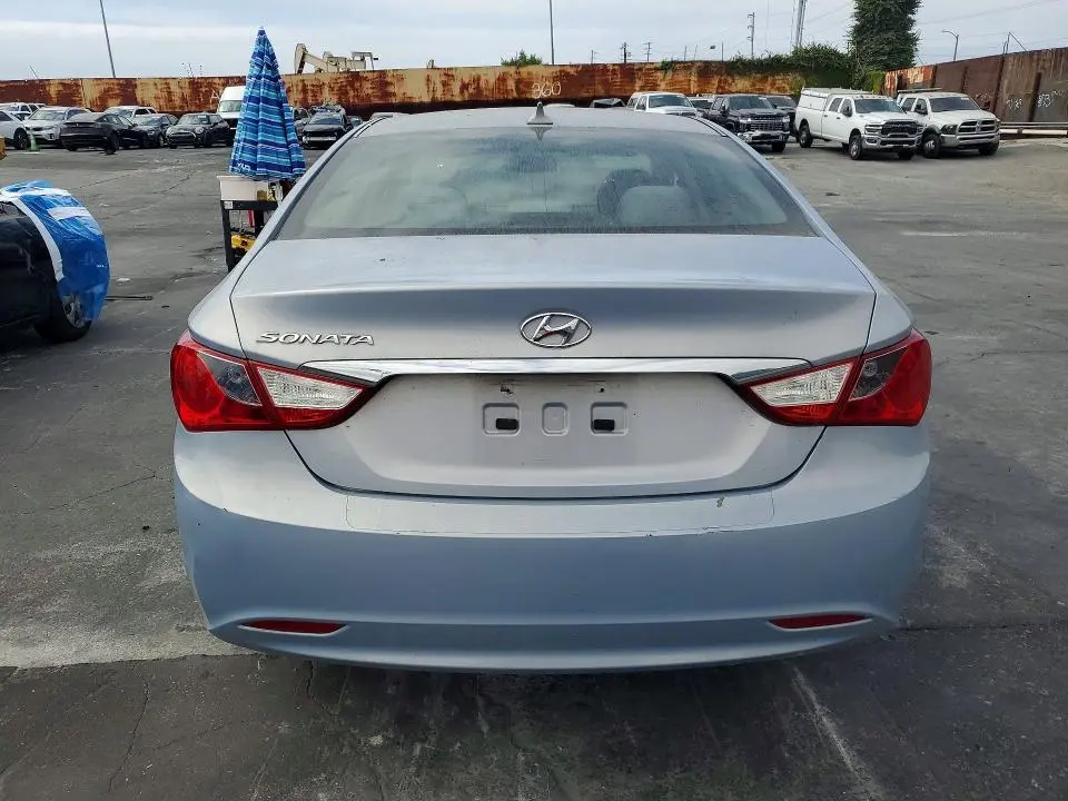 2013 HYUNDAI SONATA GLS  